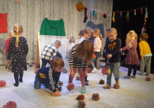 zabawa w teatrze