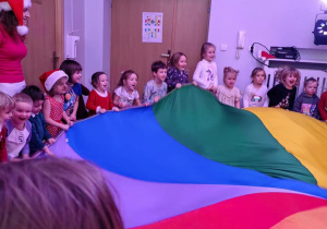 zabawa z chustą